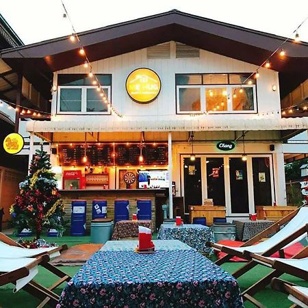 Me Hug Hostel&Restaurant Cha-Am Dış mekan fotoğraf