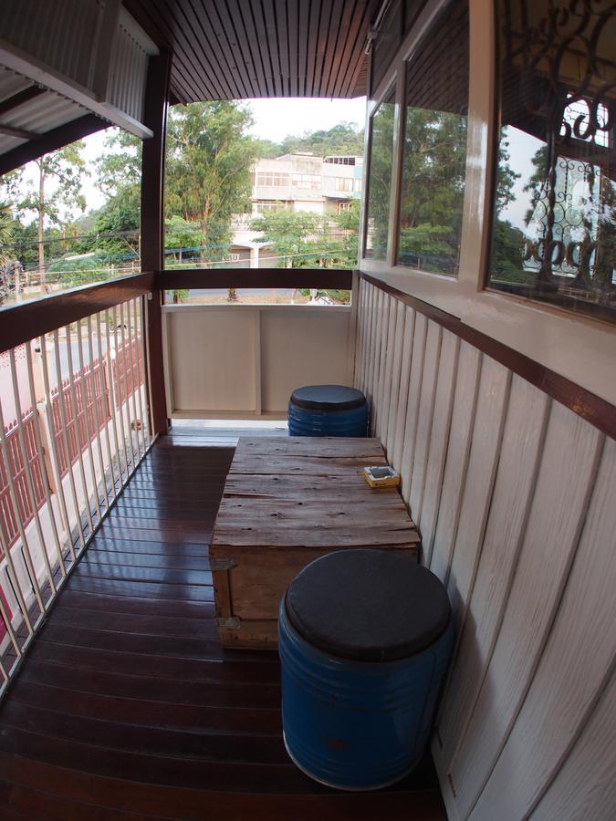 Me Hug Hostel&Restaurant Cha-Am Dış mekan fotoğraf